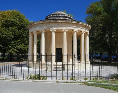 Τα Μνημεία των Βρετανών στην Κέρκυρα