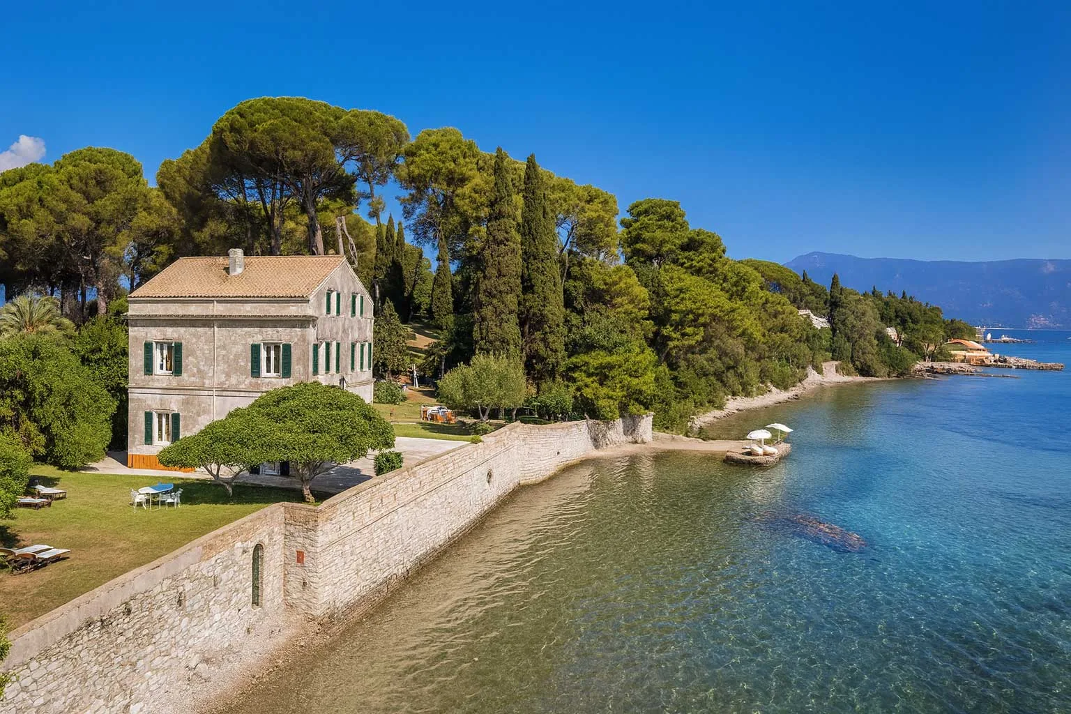 Η Κέρκυρα στον κινηματογράφο και τη λογοτεχνία, από τον James Bond στον Durrell